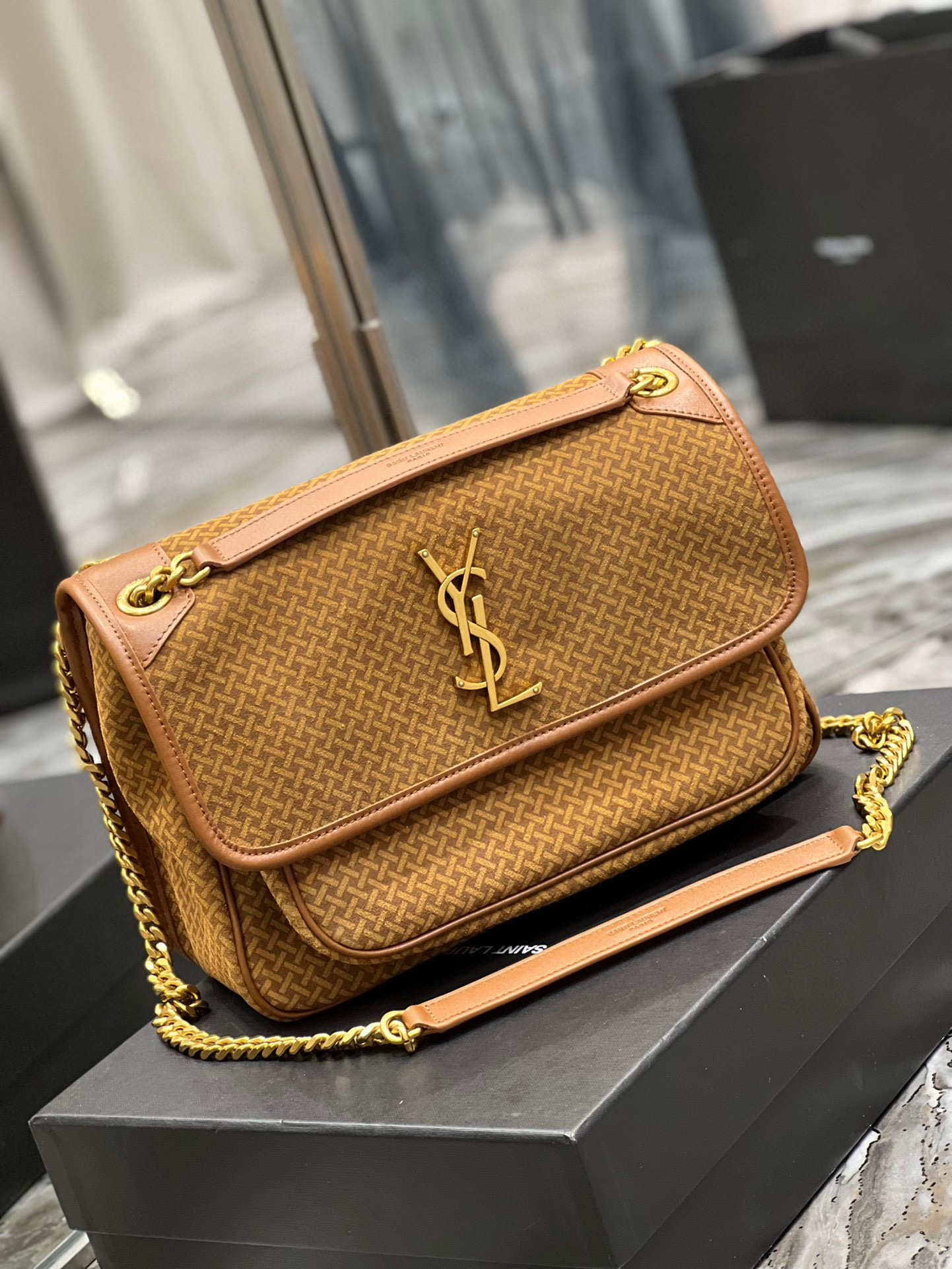 YSL Niki