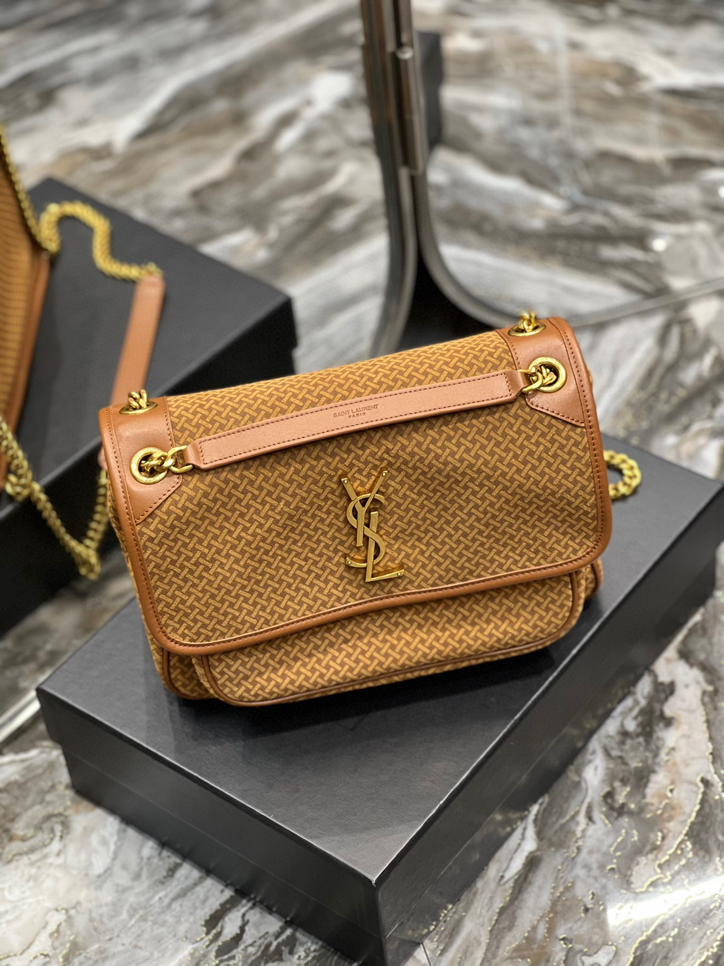 YSL Niki