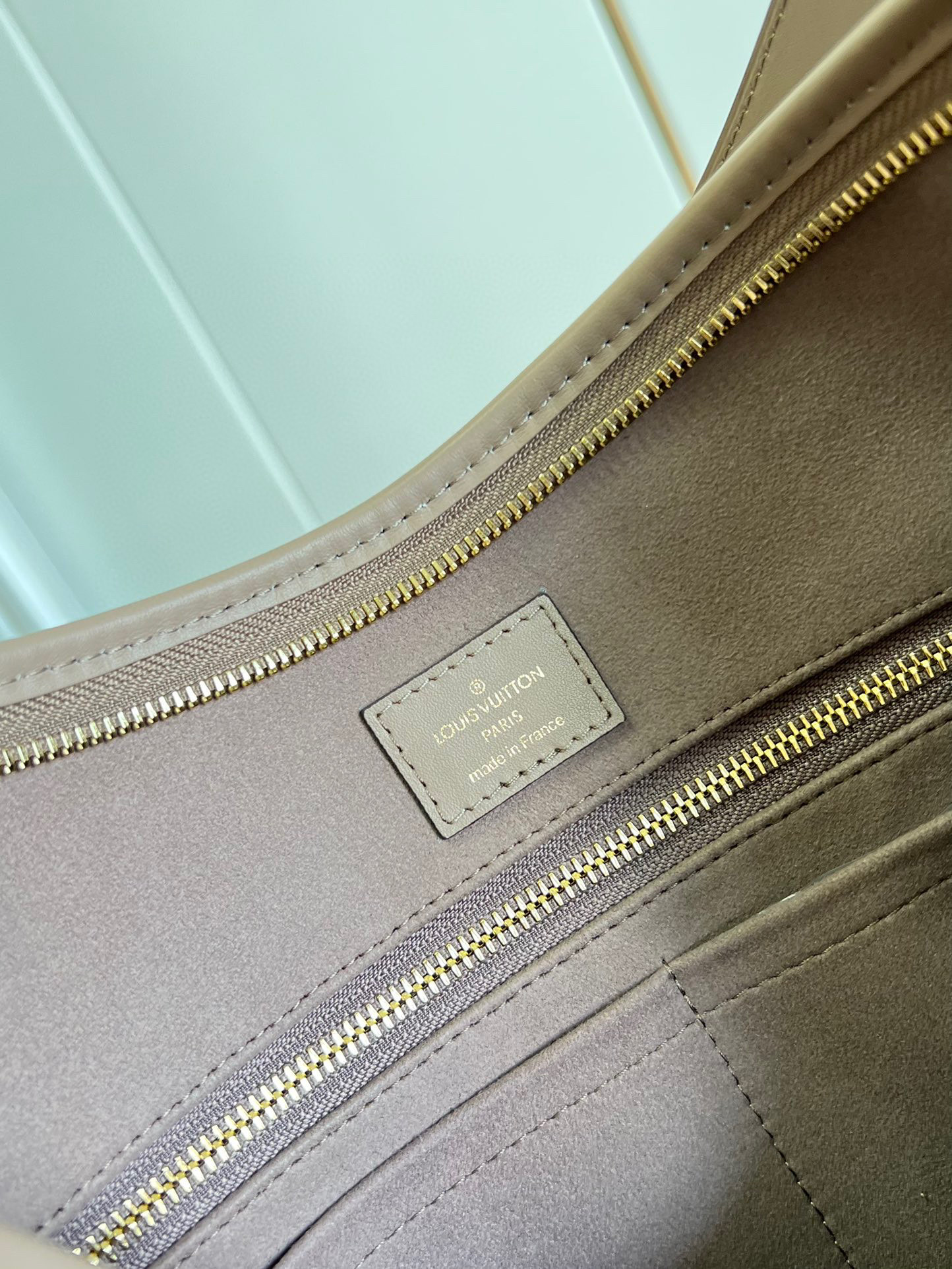 l**is V*t*n carryall mm