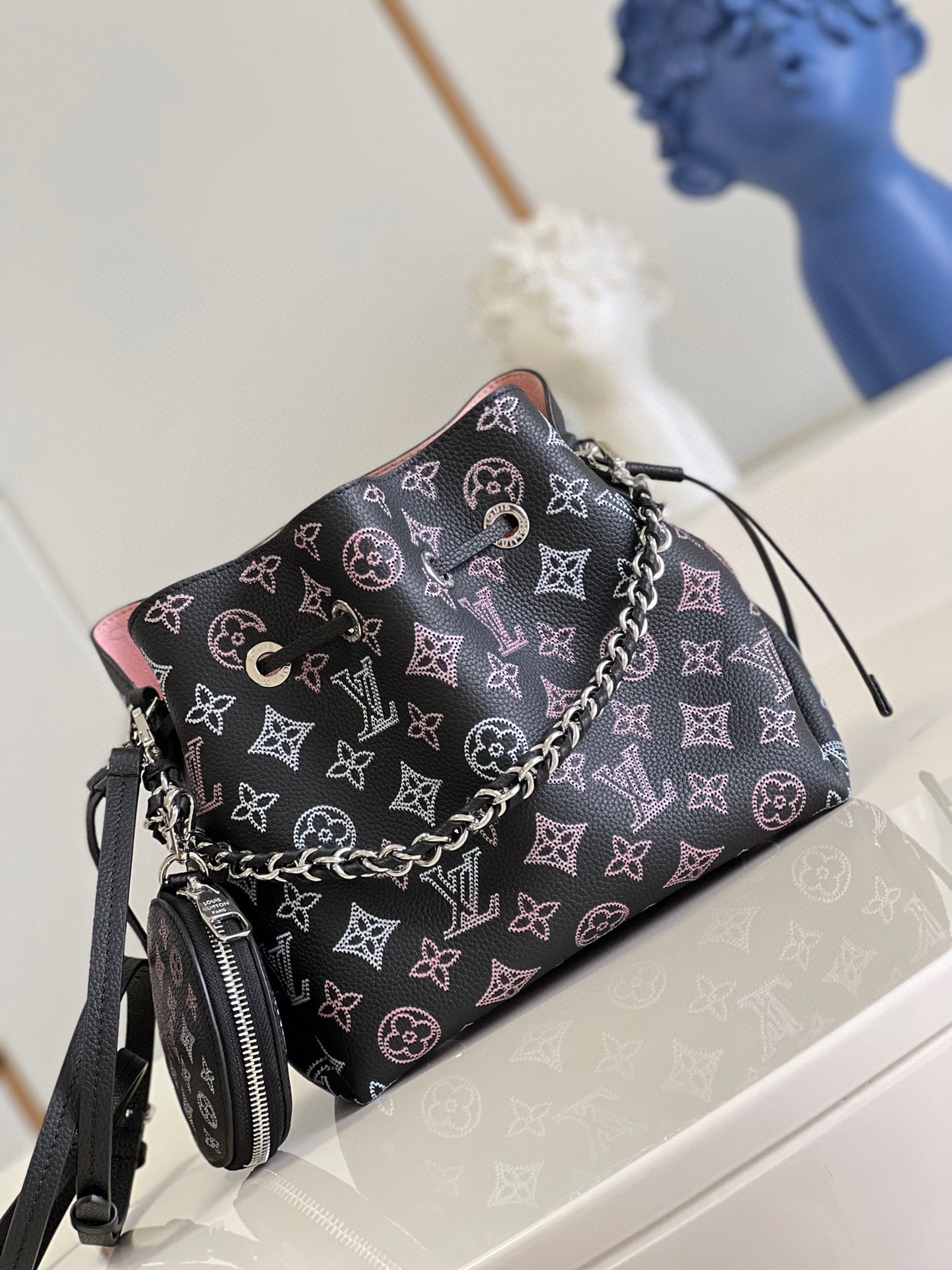 l**is V*t*n bella tote