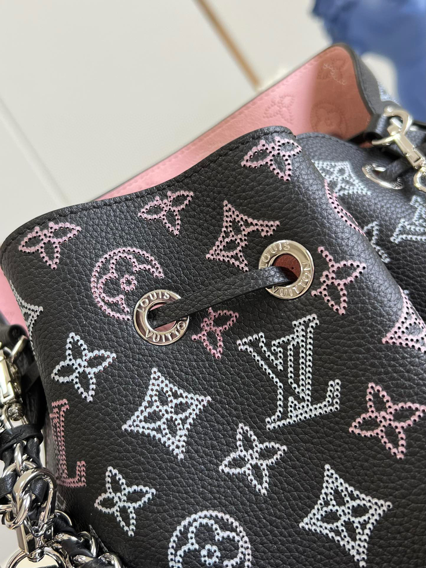l**is V*t*n bella tote