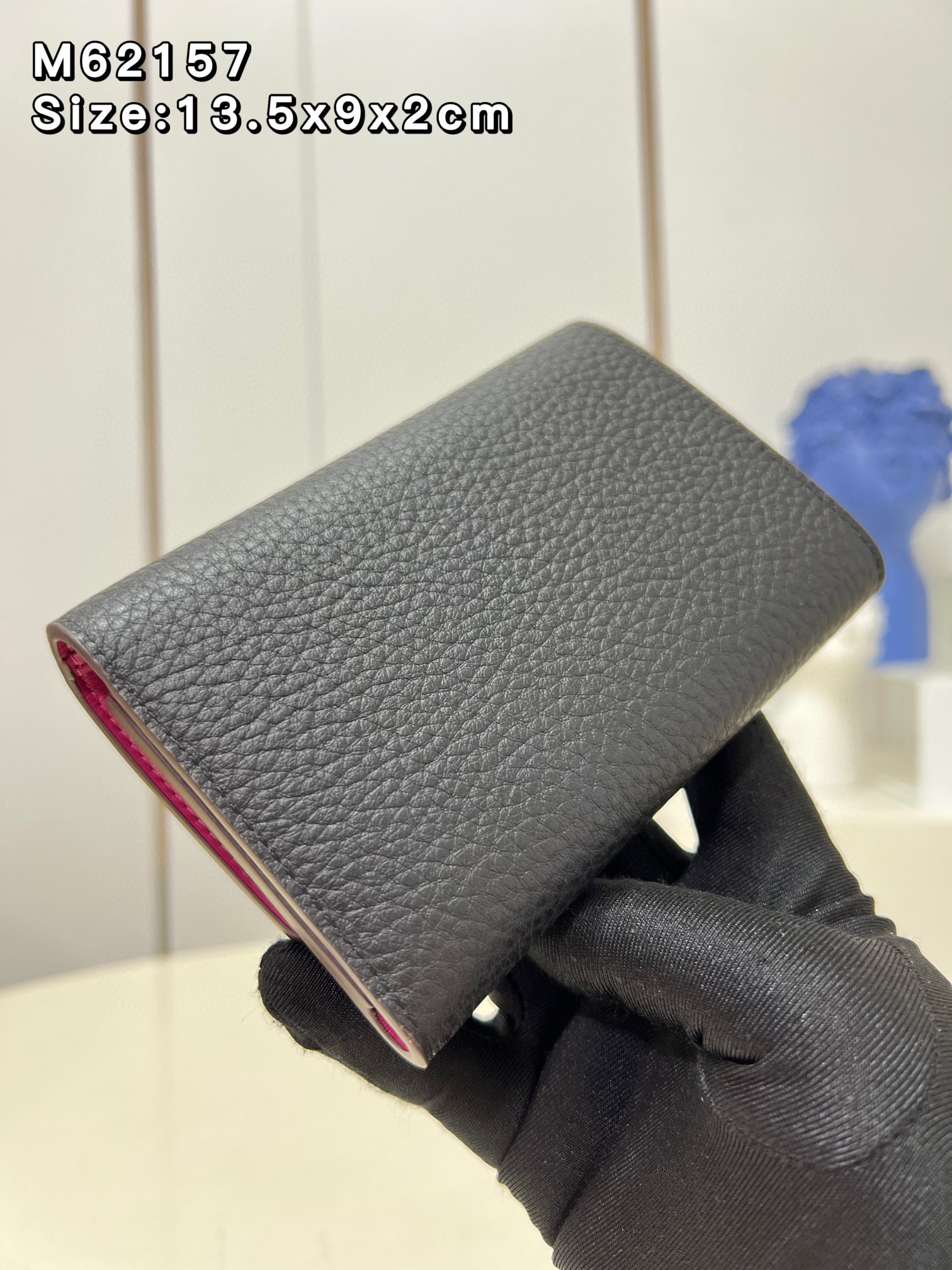 l**is V*t*n wallet capucines