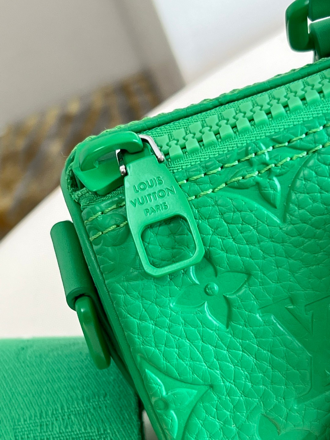 l**is V*t*n keepall bandoulière mini