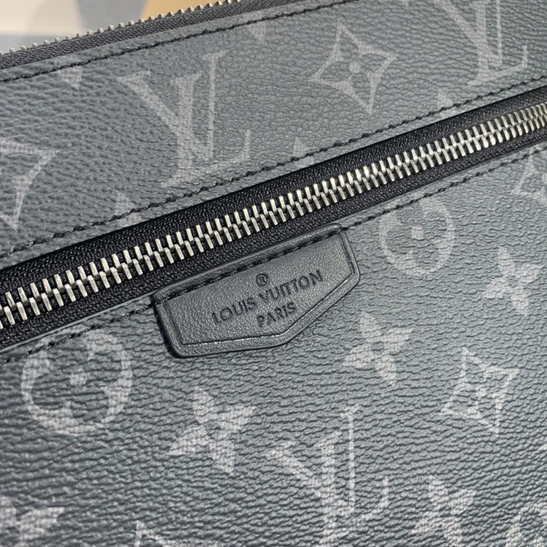 l**is V*t*n men pouch