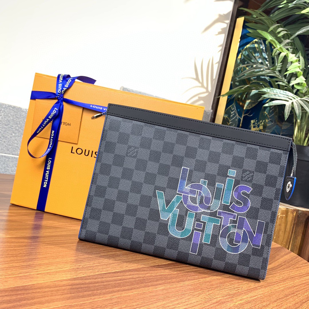 l**is V*t*n zippy wallet