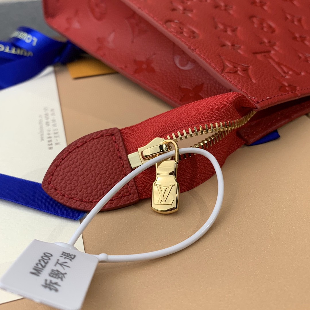 l**is V*t*n leather pouches & cosmetic