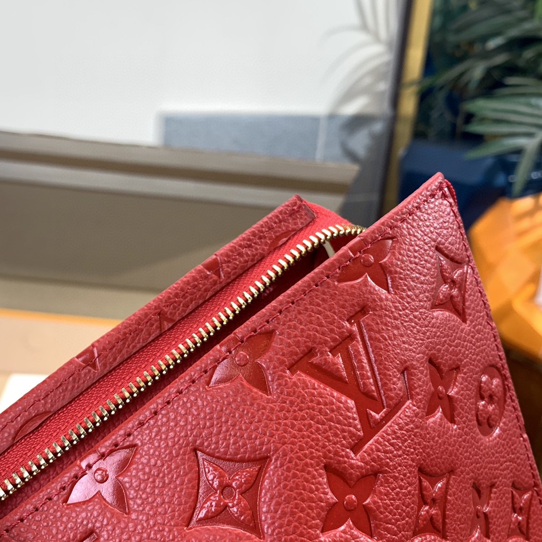 l**is V*t*n leather pouches & cosmetic