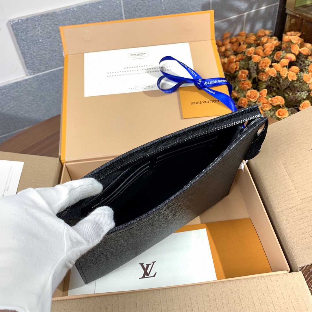 l**is V*t*n pochette voyage mm