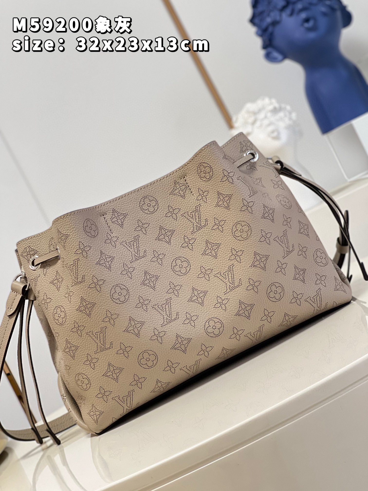 l**is V*t*n bella tote