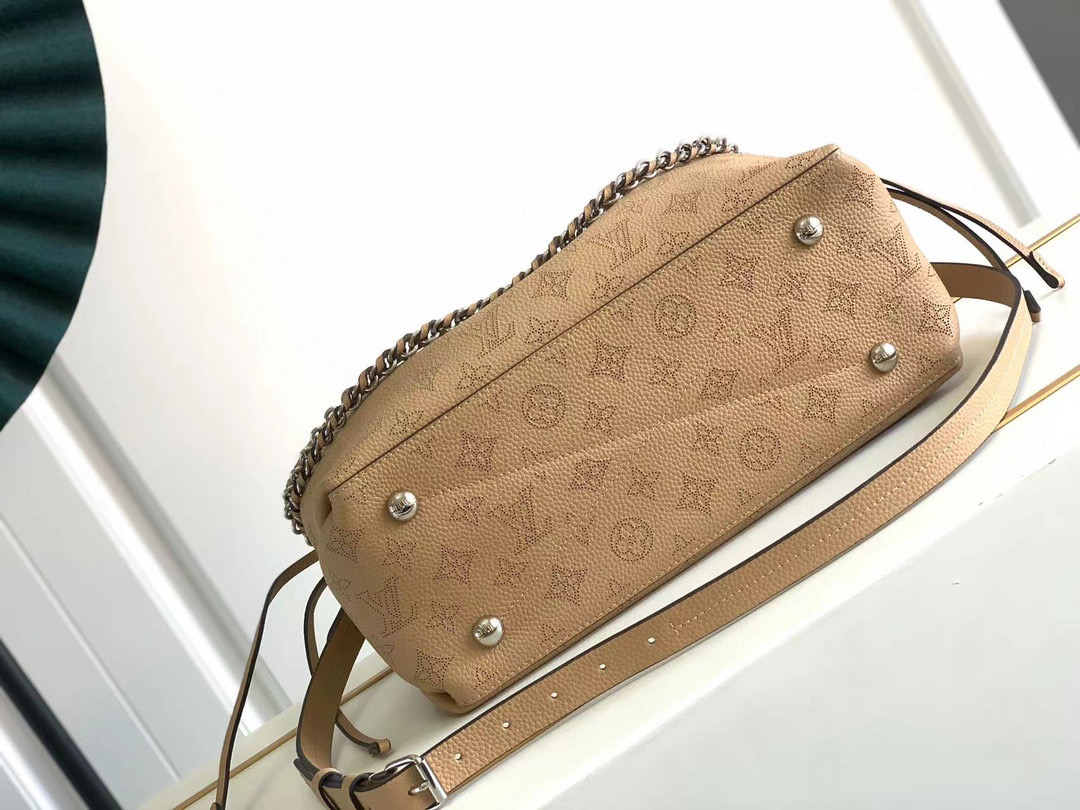 l**is V*t*n bella tote