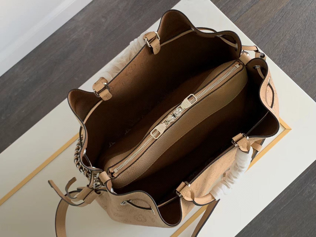l**is V*t*n bella tote