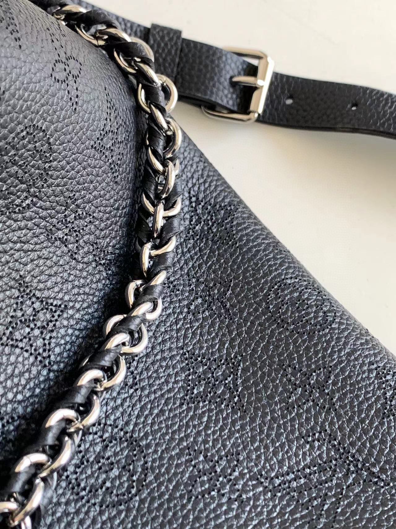 l**is V*t*n bella tote
