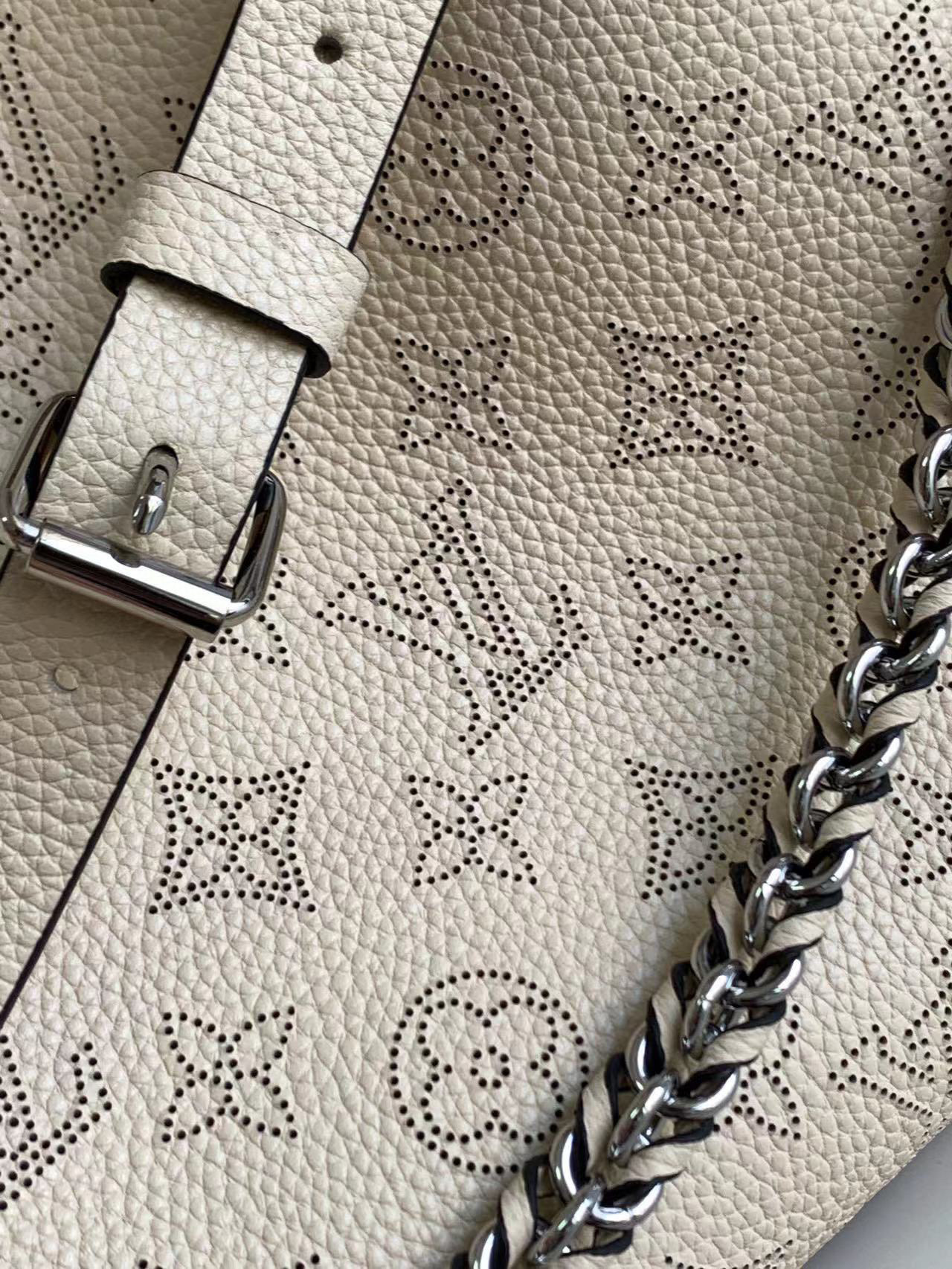 l**is V*t*n bella tote