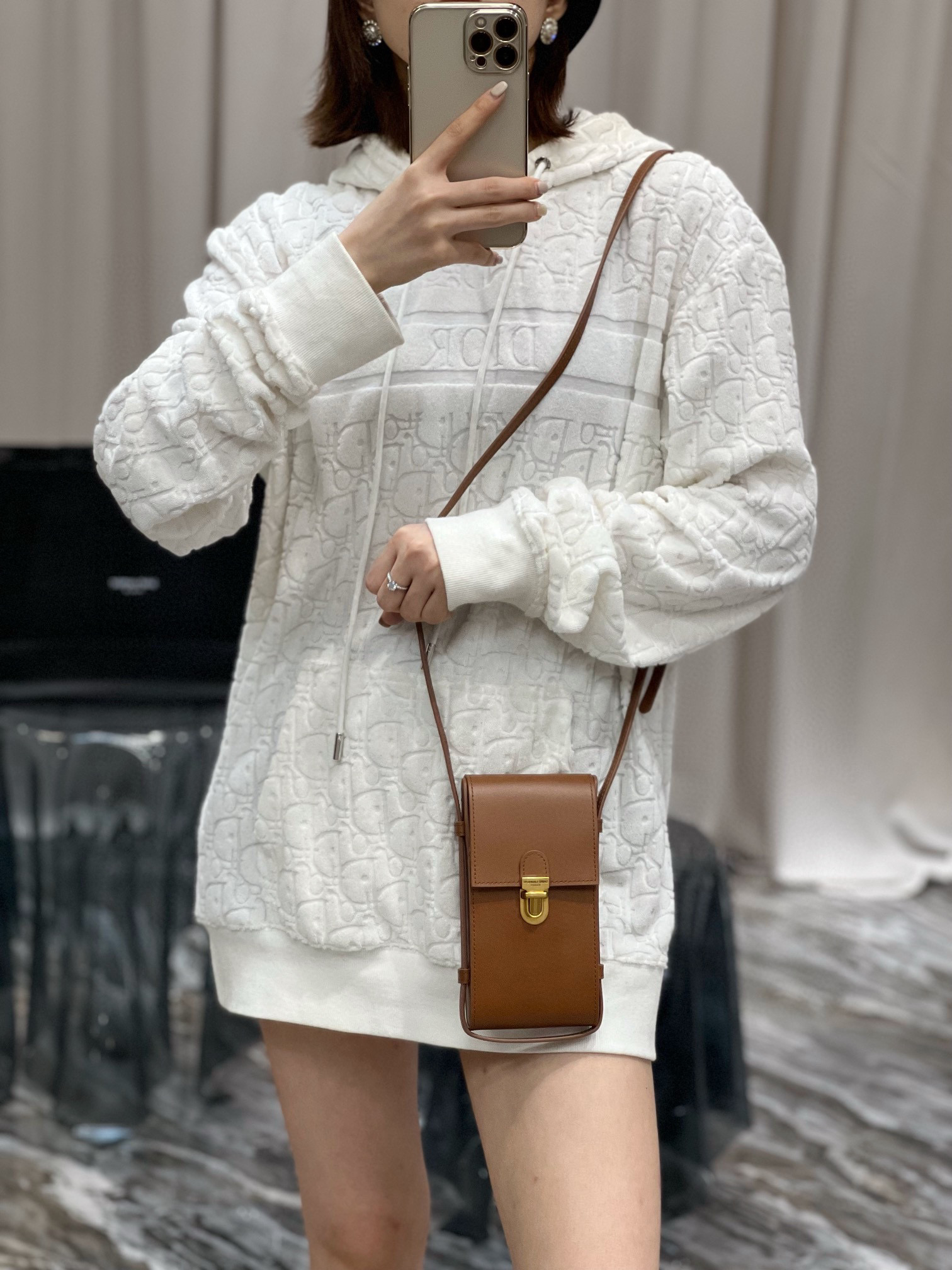YSL Phone Holder Tuc