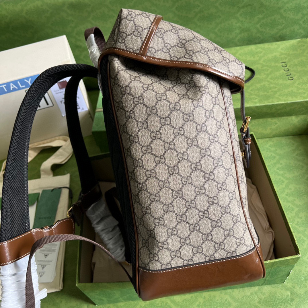G*u*i medium backpack with interlocking g