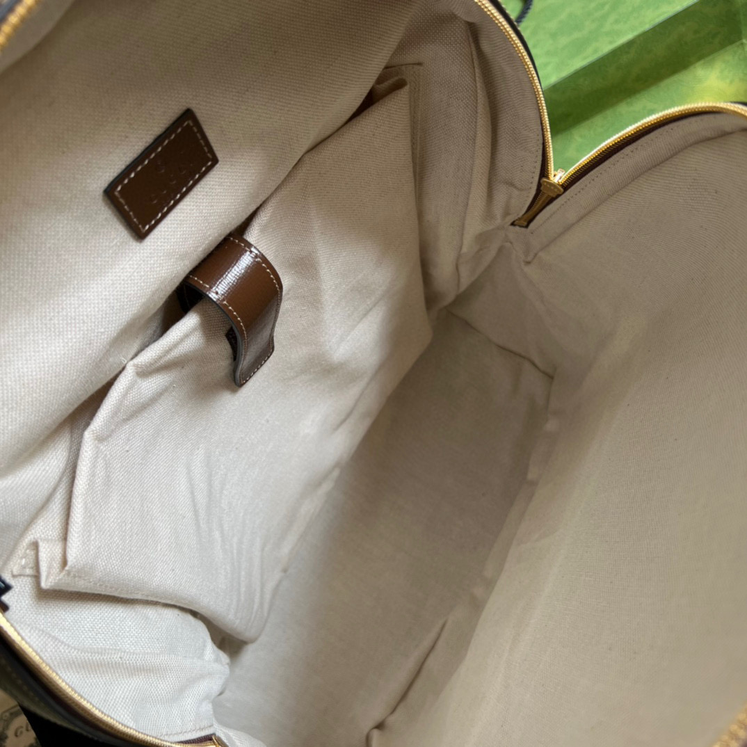 G*u*i backpack with interlocking g