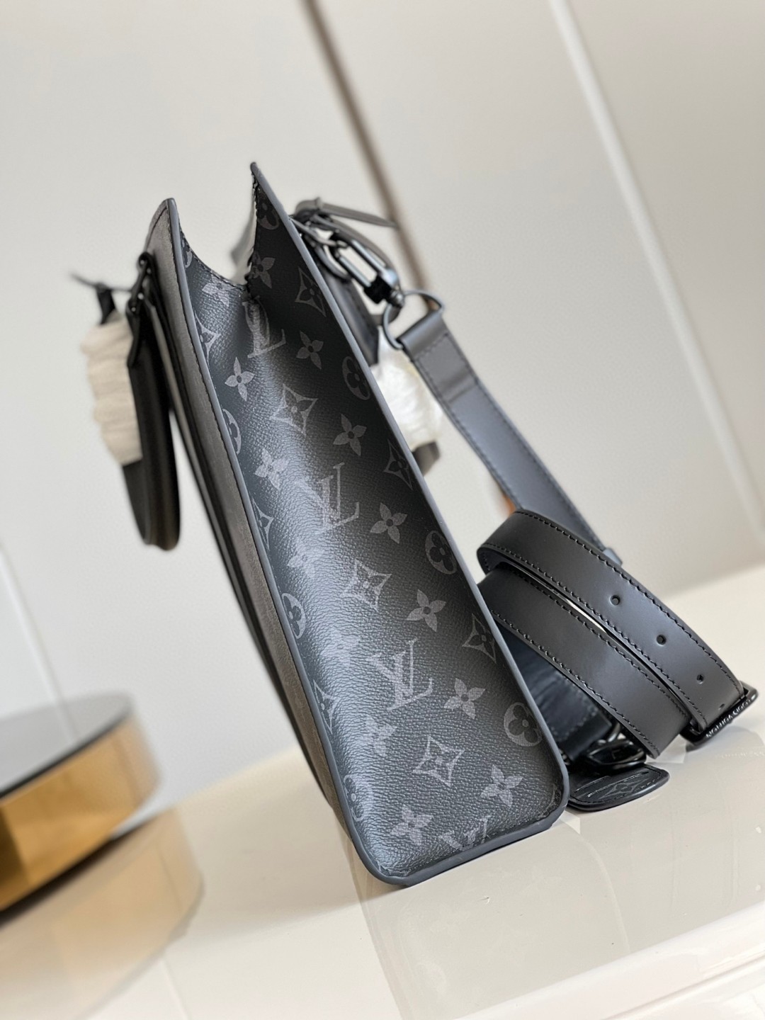 l**is V*t*n sac plat horizontal zippe