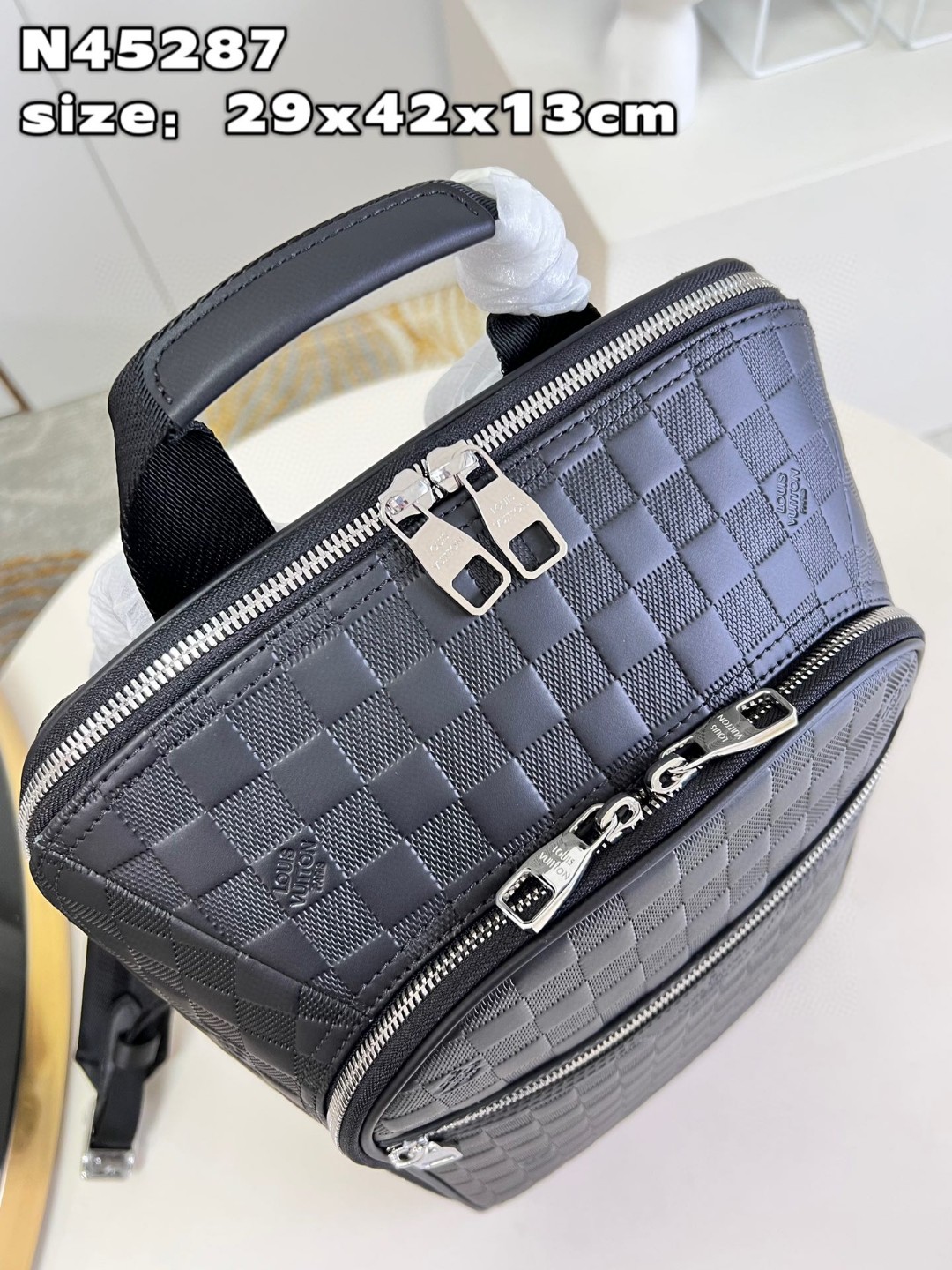 l**is V*t*n michael backpack nv2
