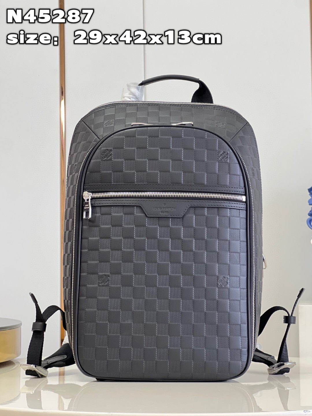 l**is V*t*n michael backpack nv2