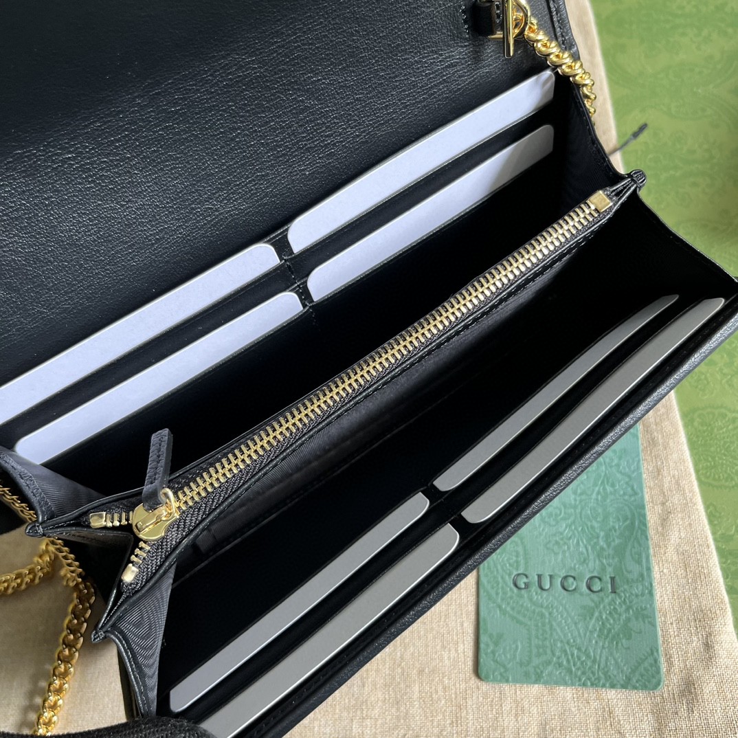 G*u*i blondie wallet