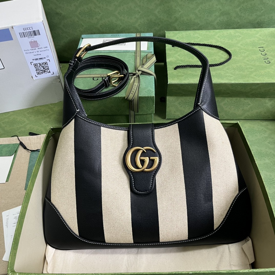 G*u*i aphrodite medium shoulder bag