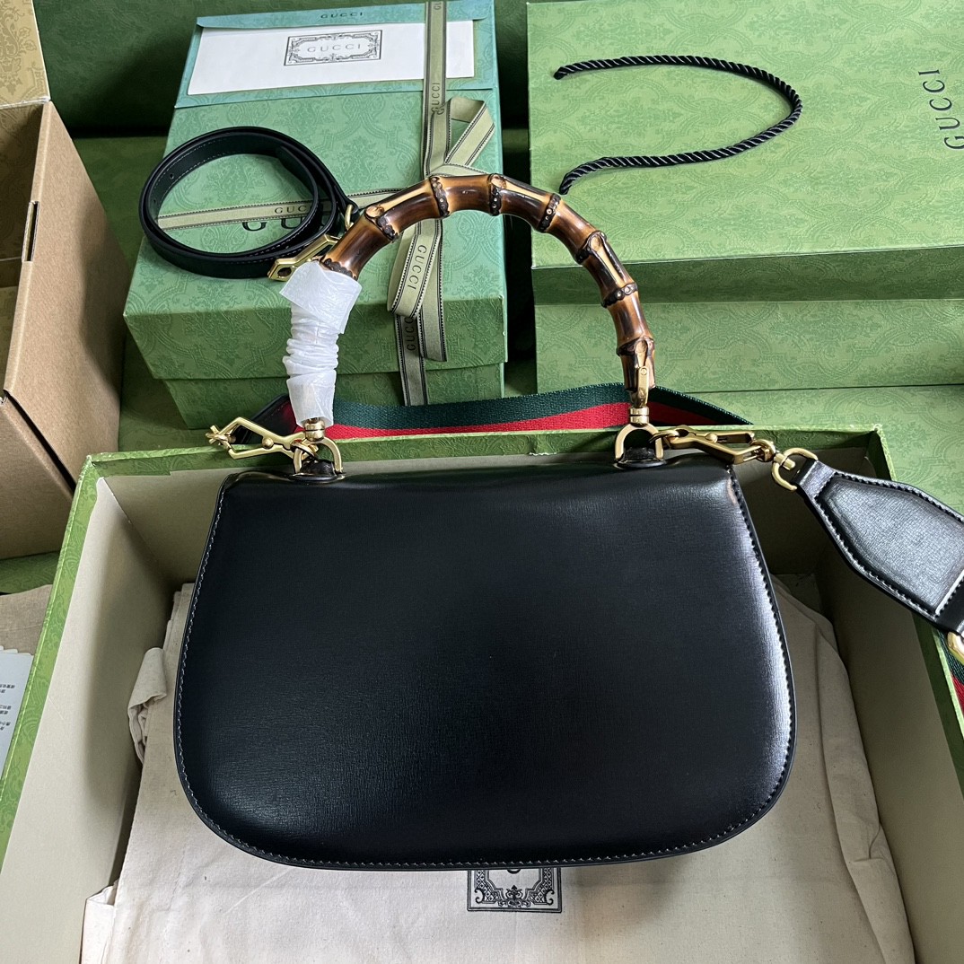 G*u*i bamboo medium bag