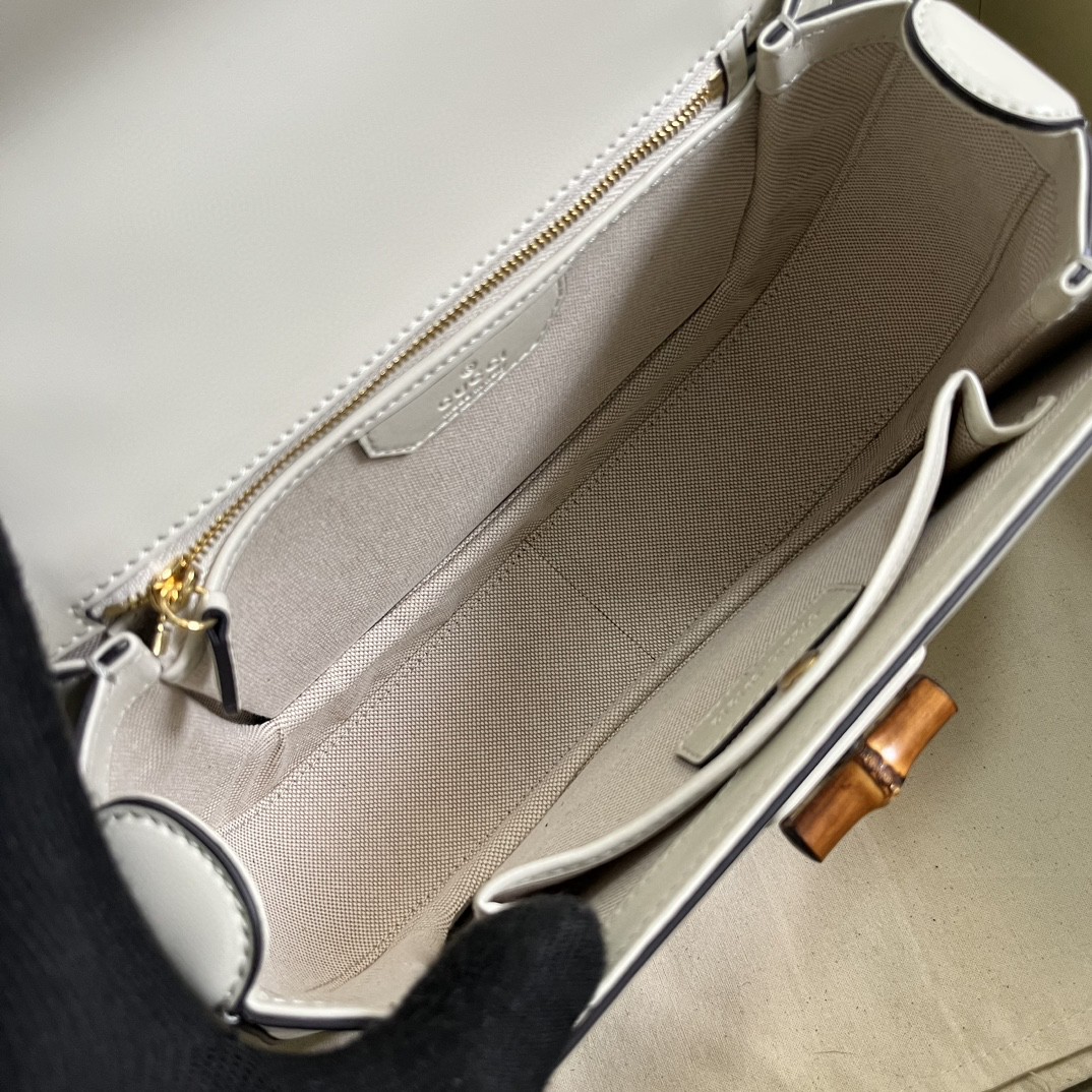 G*u*i bamboo medium bag