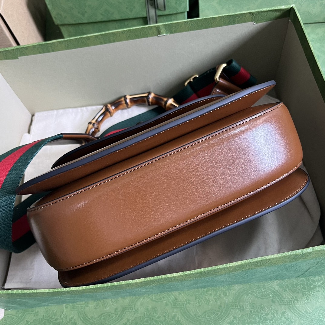 G*u*i bamboo medium bag