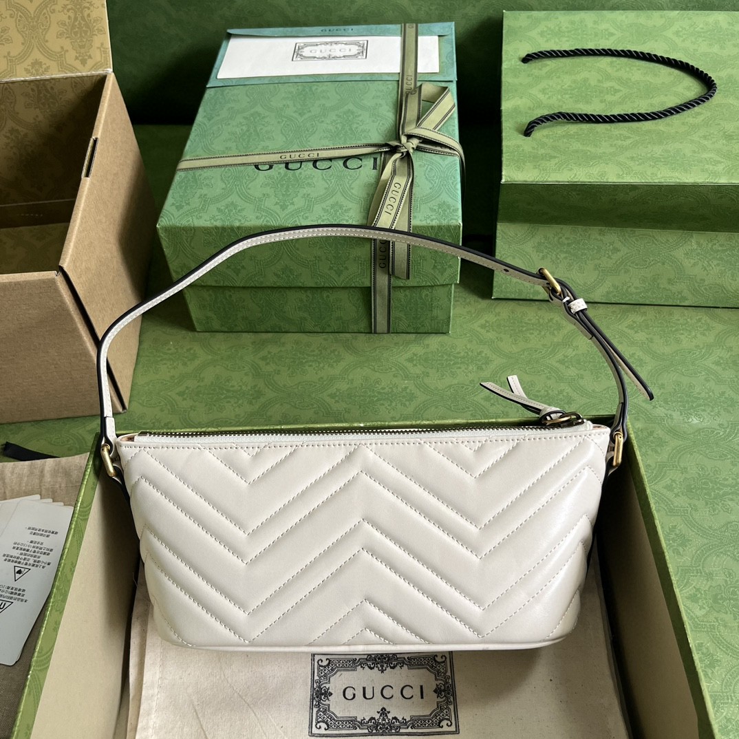 G*u*i gg marmont shoulder bag
