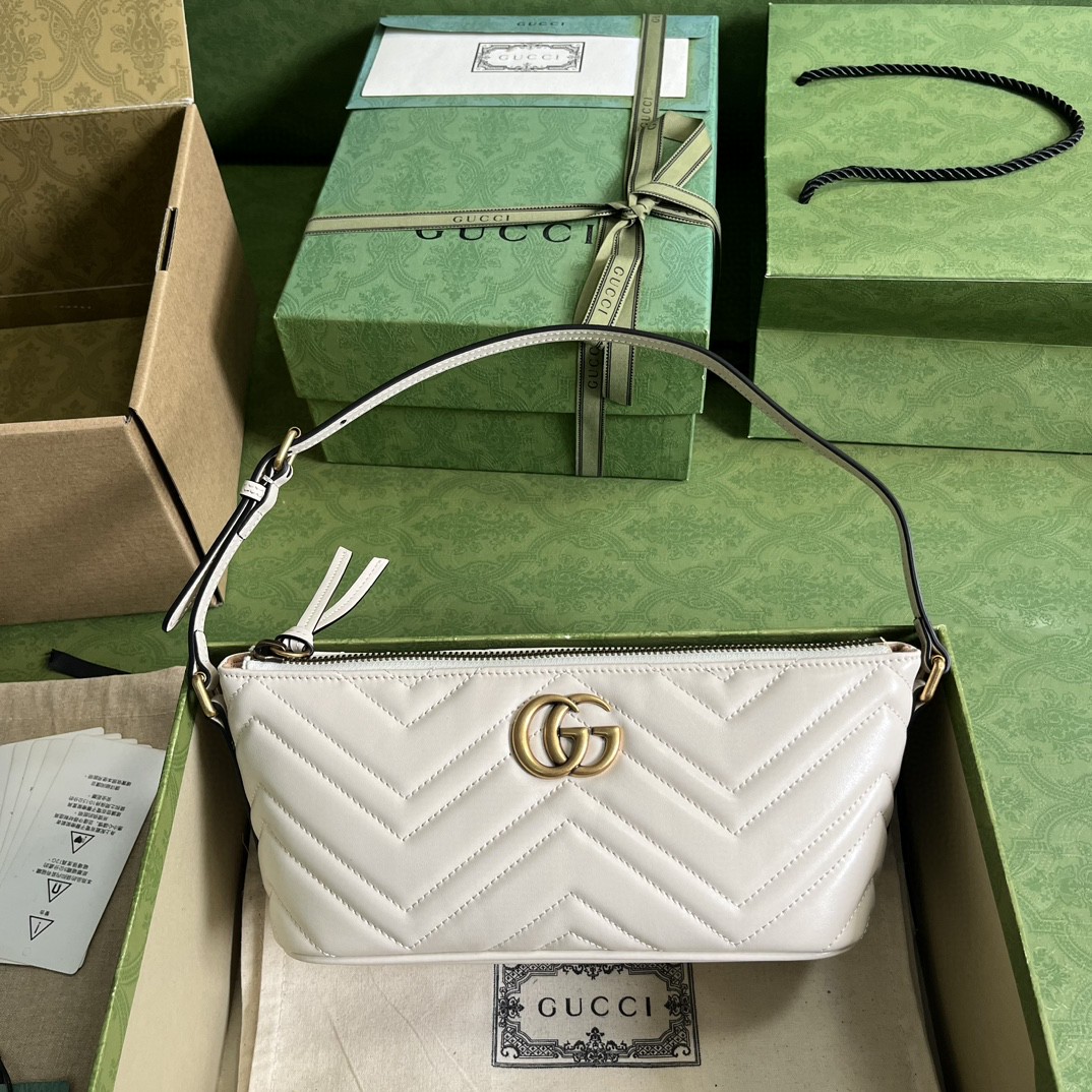 G*u*i gg marmont shoulder bag