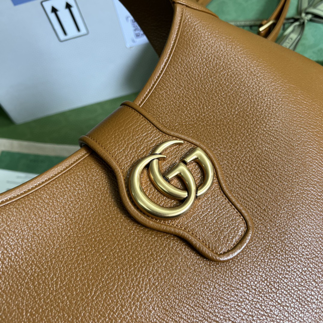 G*u*i aphrodite medium shoulder bag
