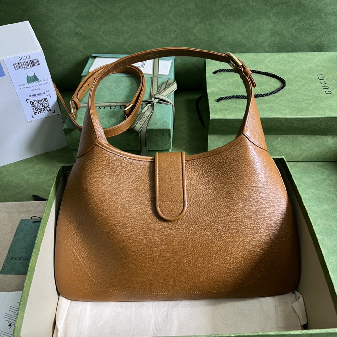 G*u*i aphrodite medium shoulder bag