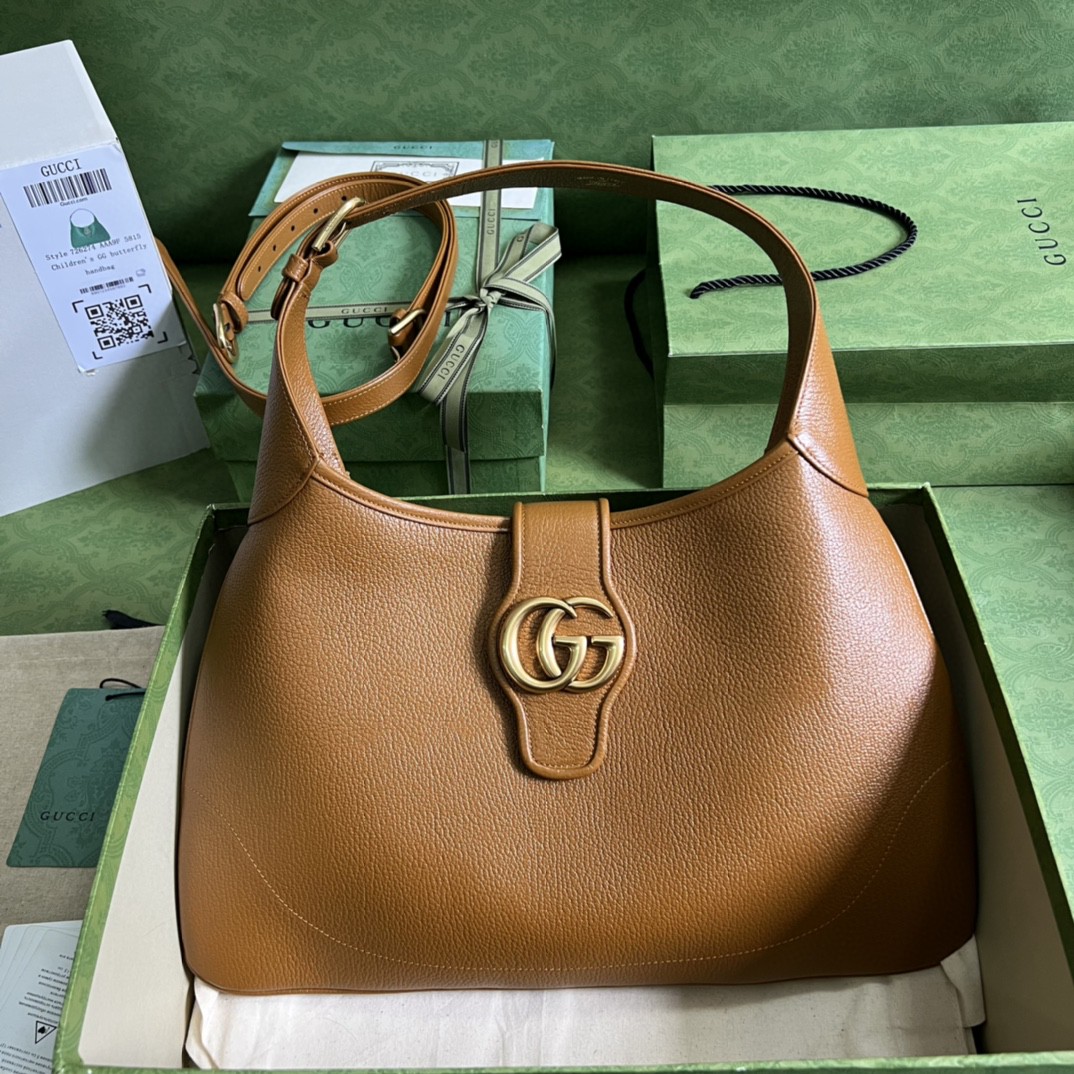 G*u*i aphrodite medium shoulder bag