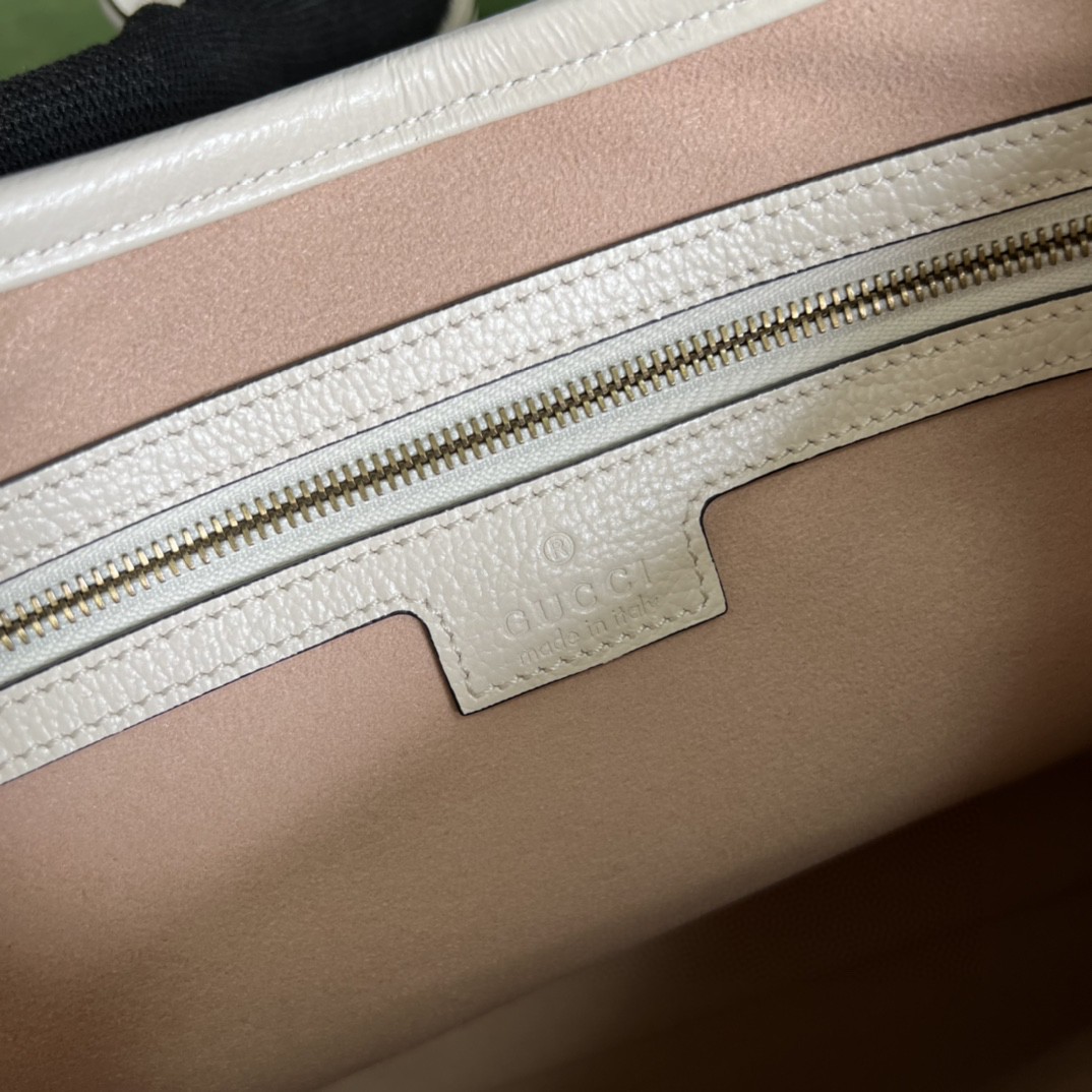 G*u*i aphrodite medium shoulder bag