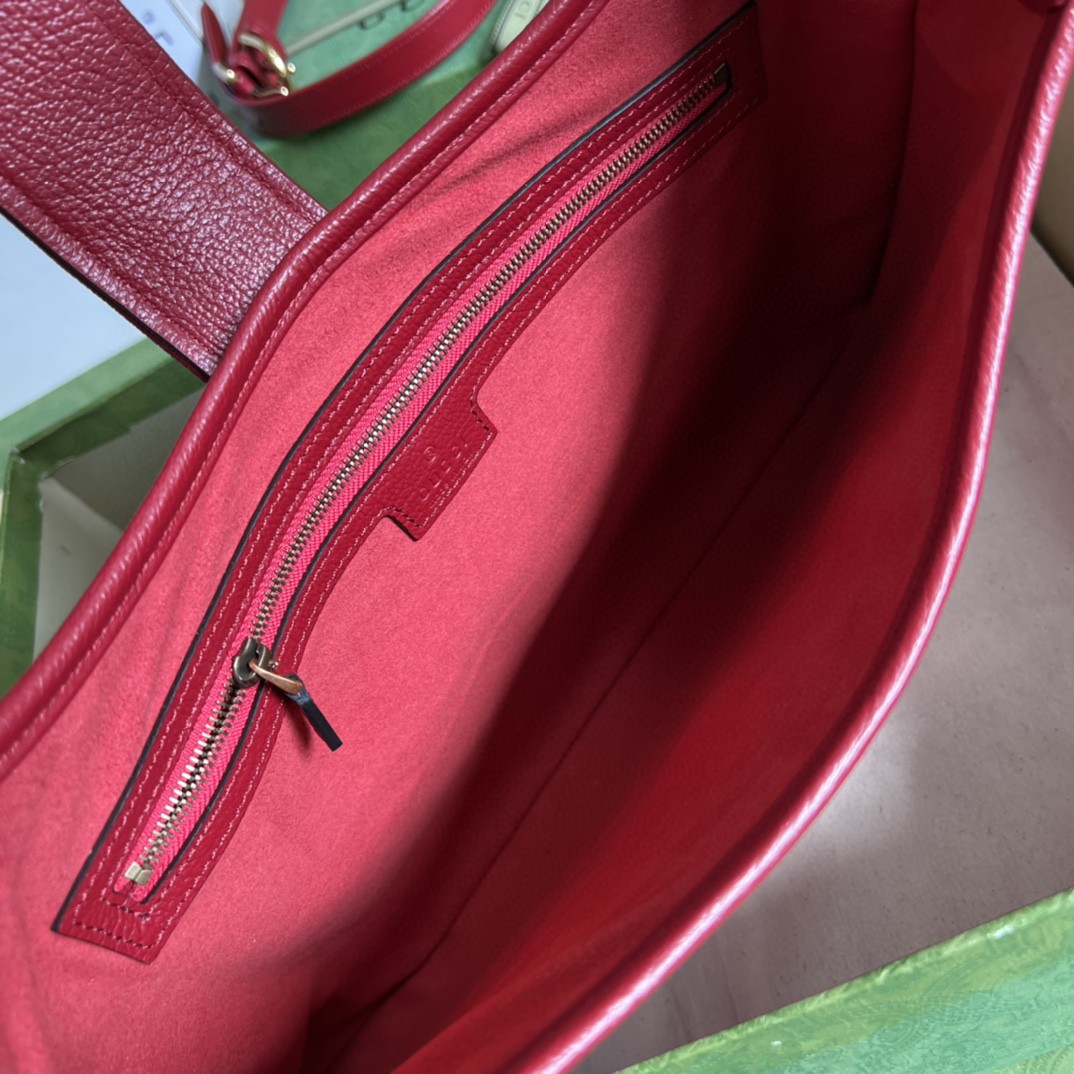 G*u*i aphrodite medium shoulder bag