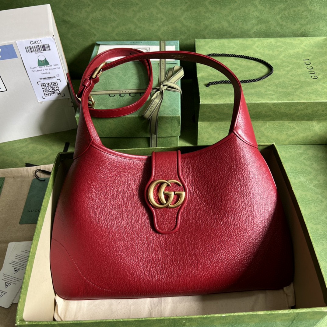 G*u*i aphrodite medium shoulder bag