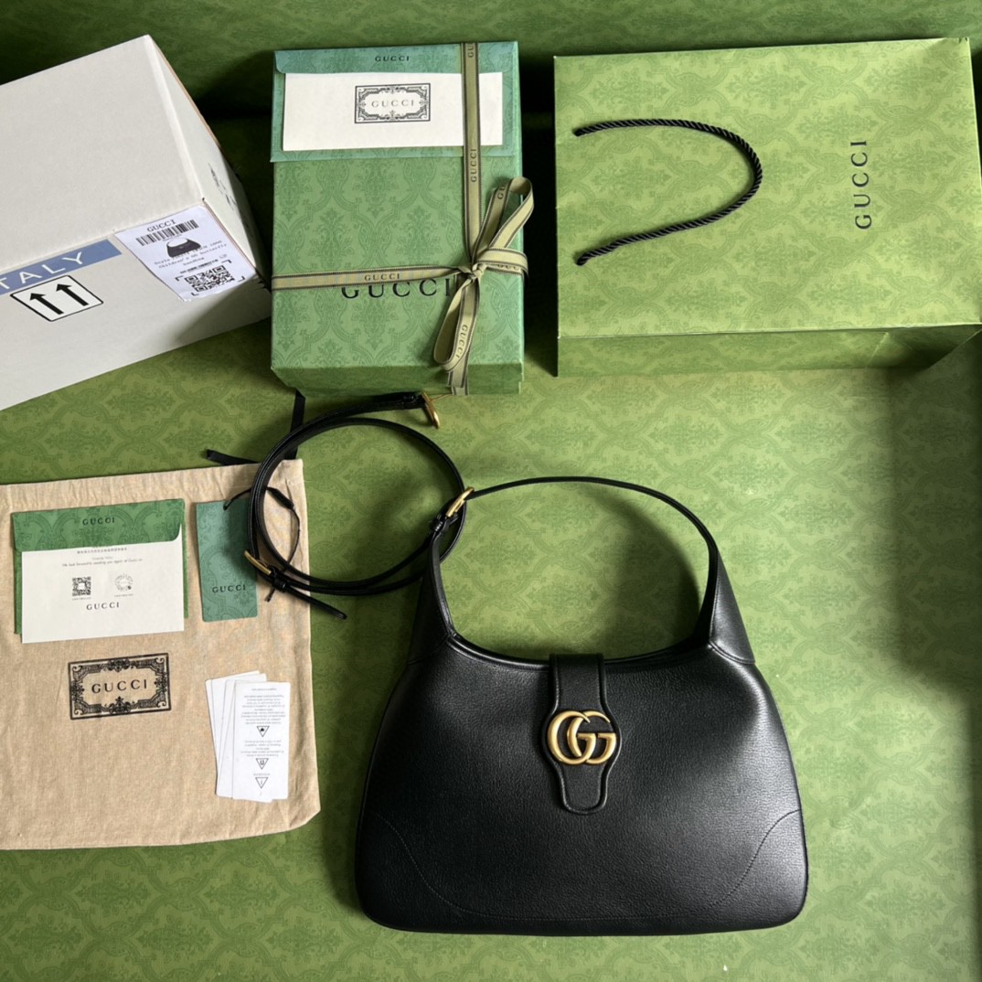 G*u*i aphrodite medium shoulder bag