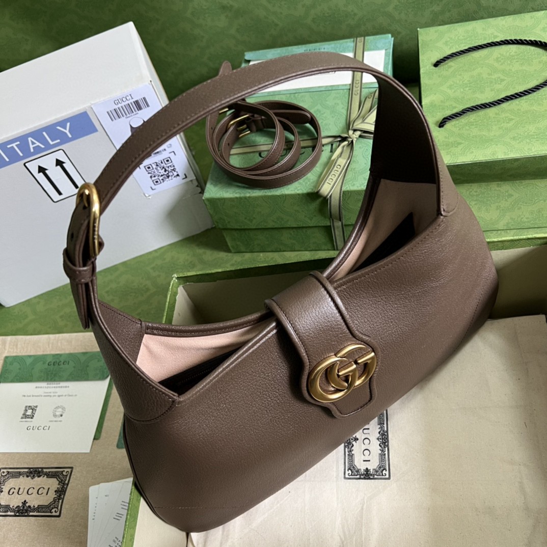 G*u*i aphrodite medium shoulder bag