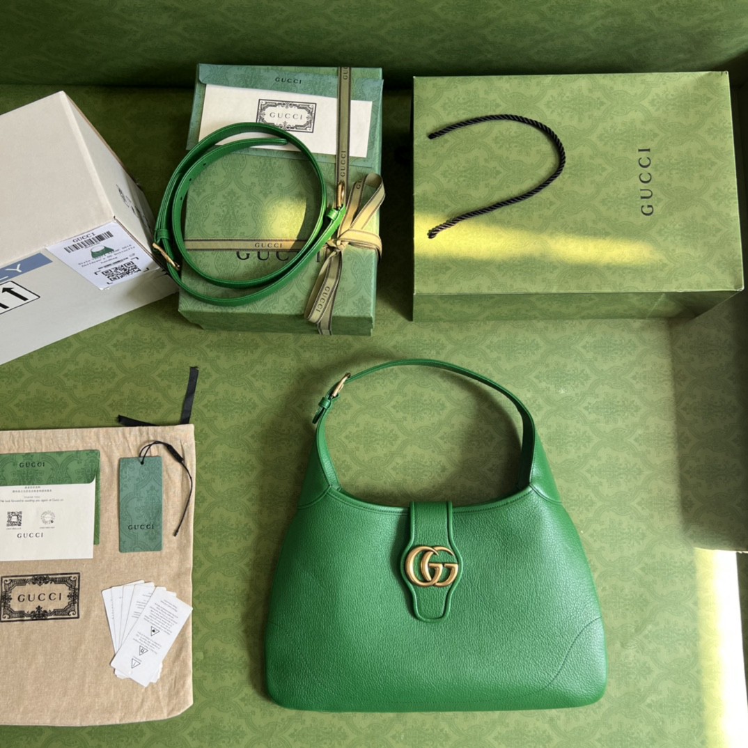G*u*i aphrodite medium shoulder bag