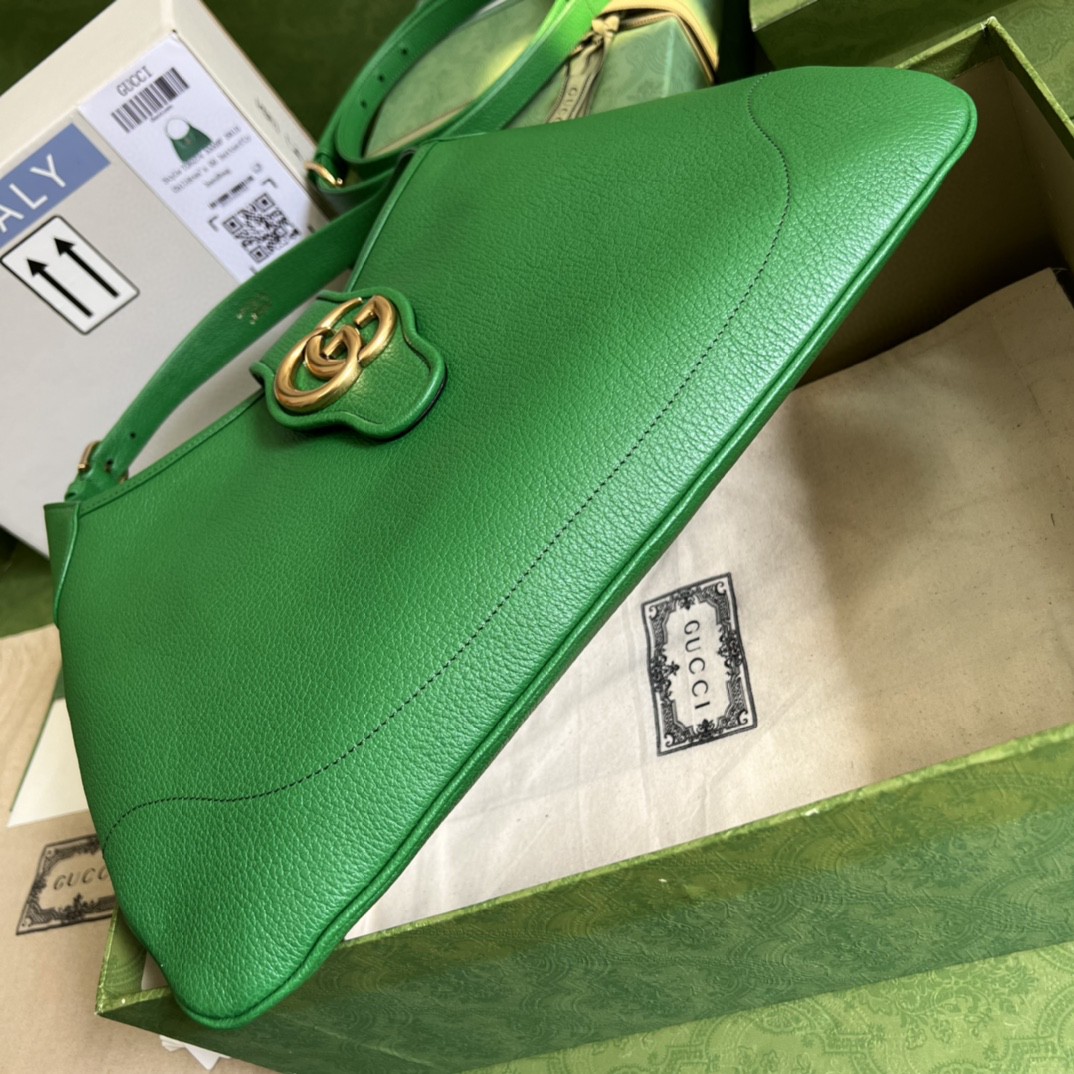 G*u*i aphrodite medium shoulder bag