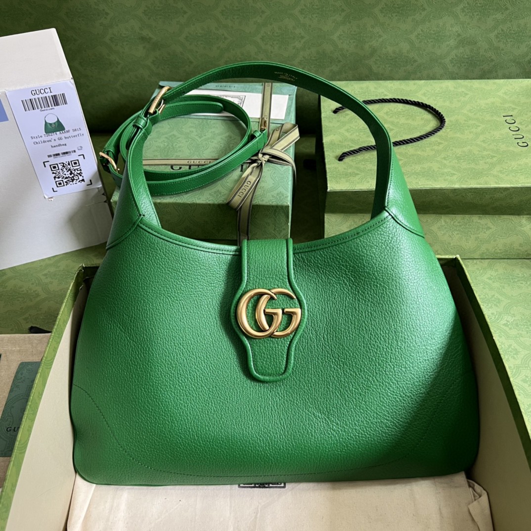 G*u*i aphrodite medium shoulder bag