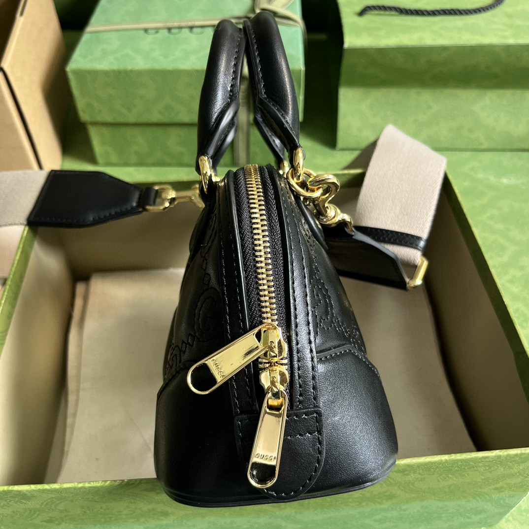 G*u*i gg matelasse handbag