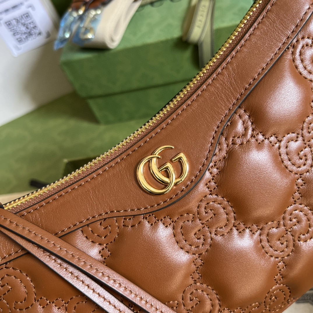 G*u*i matelassé handbag
