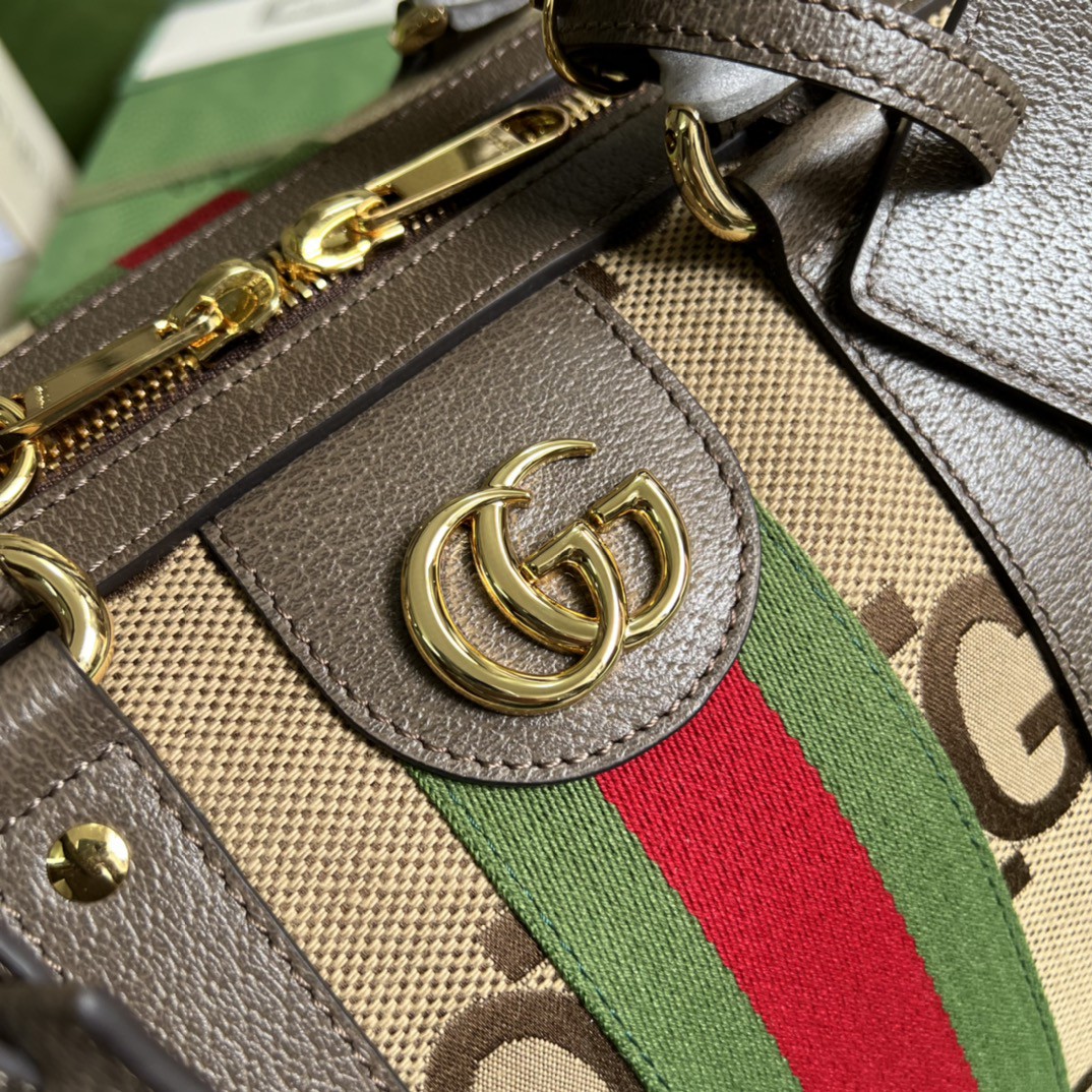 G*u*i savoy duffle bag