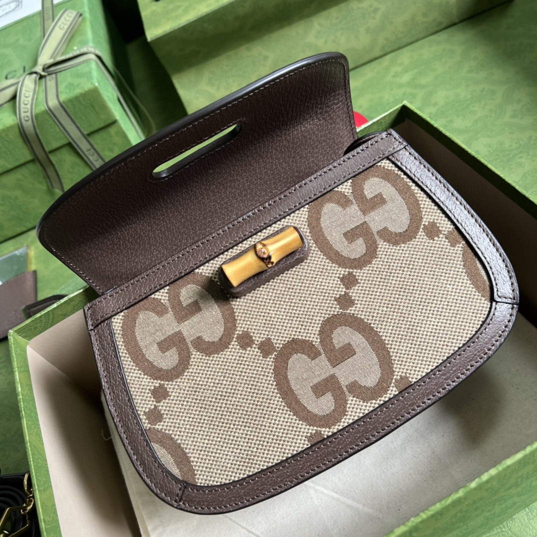 G*u*i bamboo handle bag