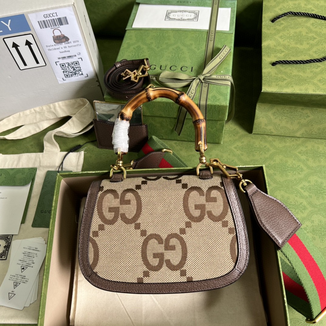 G*u*i bamboo handle bag
