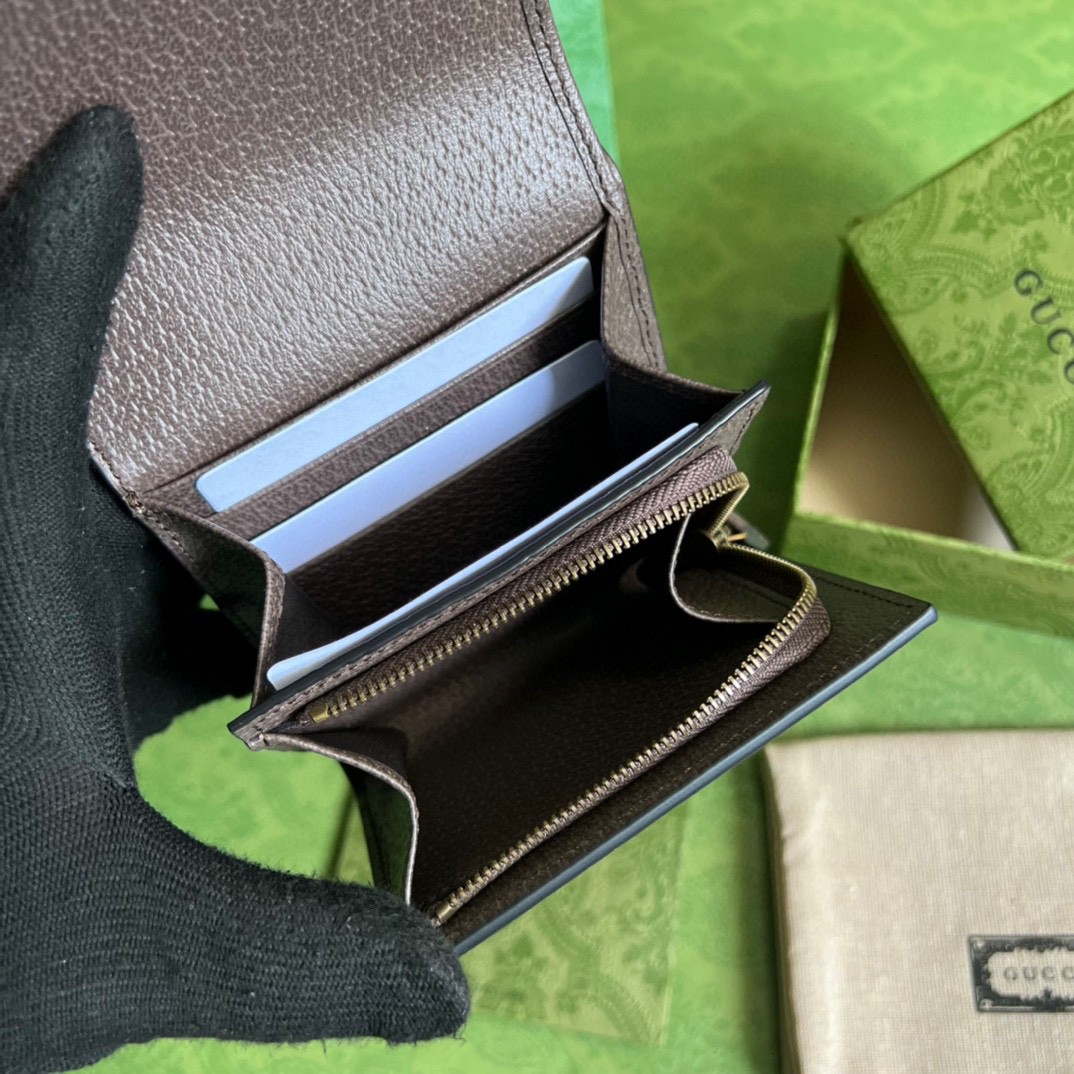 G*u*i diana  canvas  leather compact wallet