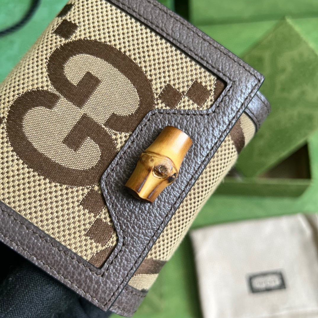 G*u*i diana  canvas  leather compact wallet