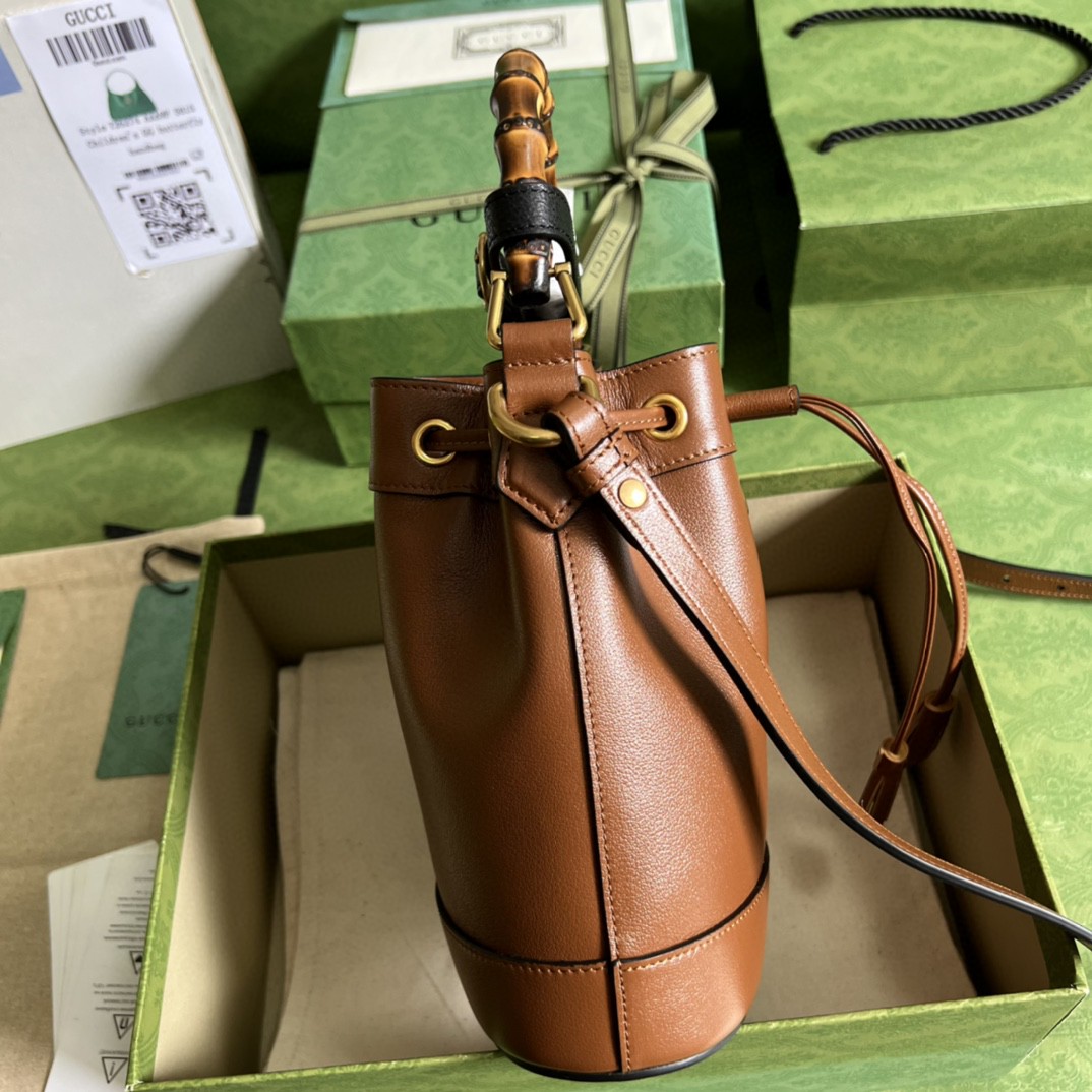 G*u*i diana mini bucket bag