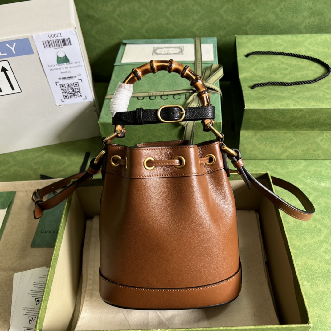 G*u*i diana mini bucket bag